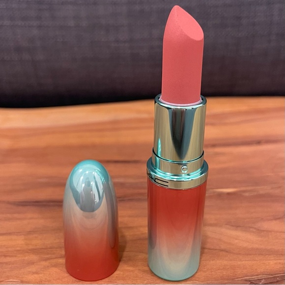 NWT MAC COSMETICS Macximal Matte Lipstick Full Size Limited Edition Velvet Teddy - Picture 4 of 9